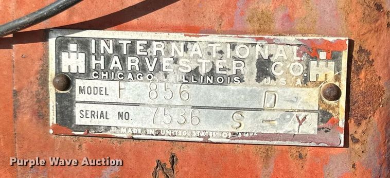 image for item EJ8430 1964 International Farmall 856 tractor