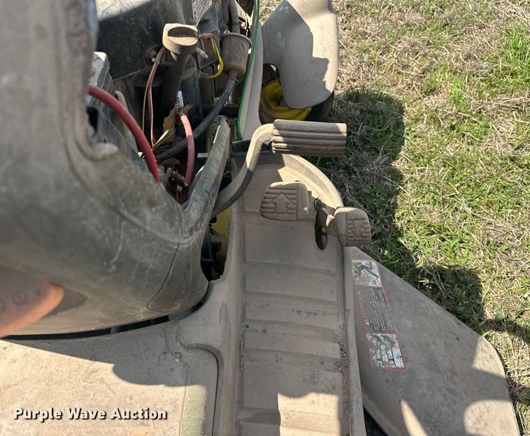 image for item EJ8441 (2) John Deere lawn mowers