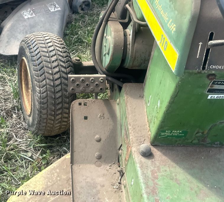 image for item EJ8441 (2) John Deere lawn mowers