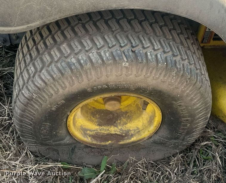 image for item EJ8441 (2) John Deere lawn mowers