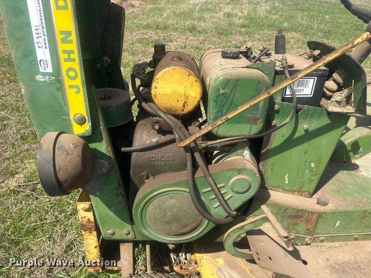 image for item EJ8441 (2) John Deere lawn mowers