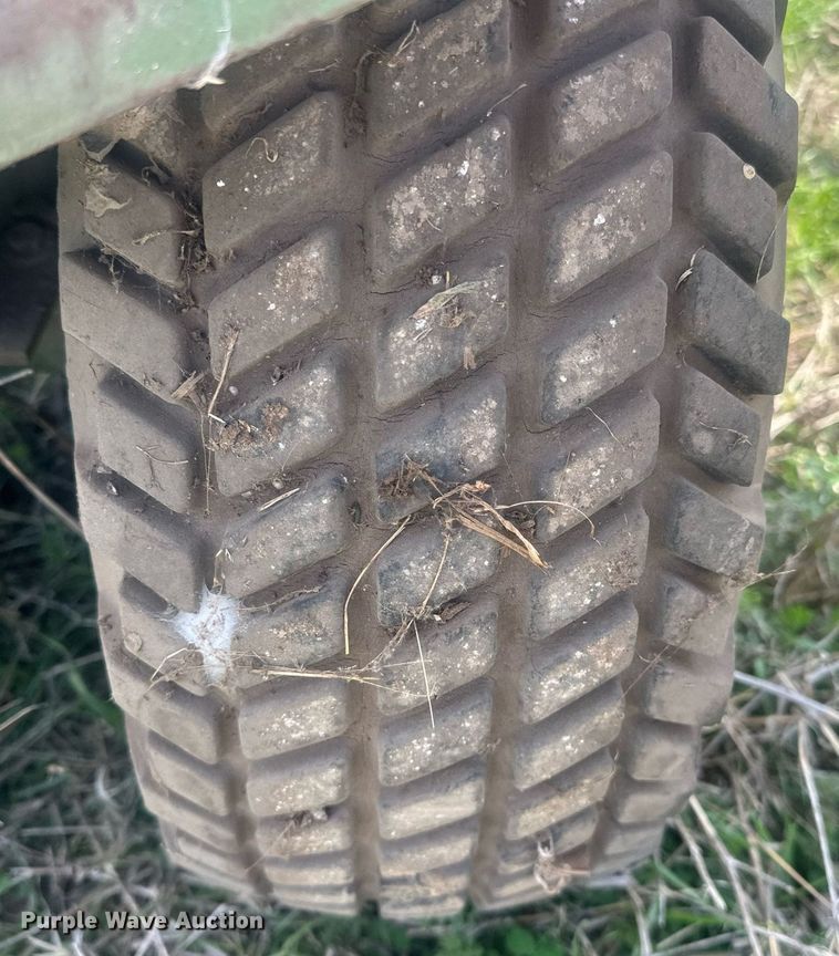 image for item EJ8441 (2) John Deere lawn mowers