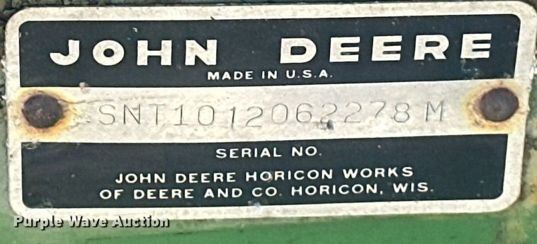 image for item EJ8441 (2) John Deere lawn mowers