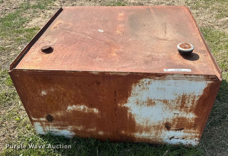 image for item EJ8443 Tank