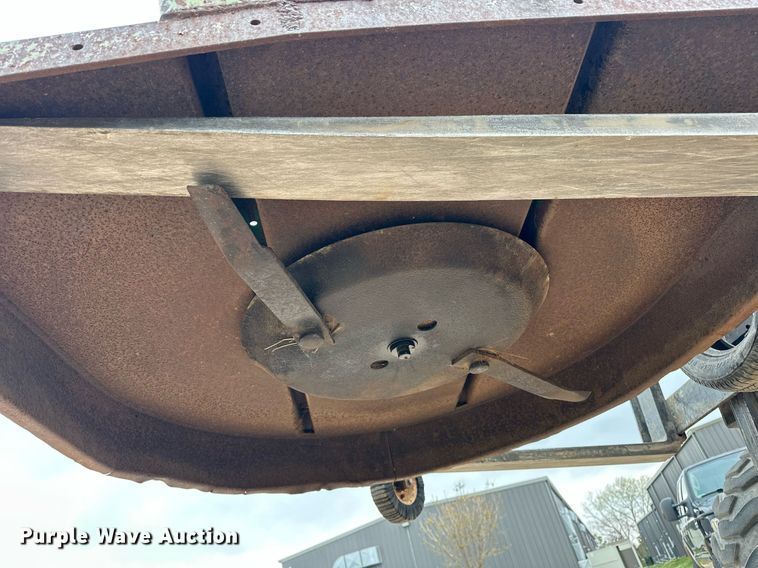 image for item EJ8520 John Deere 506 rotary mower