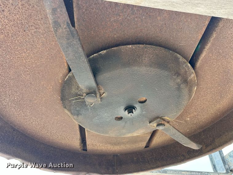 image for item EJ8520 John Deere 506 rotary mower