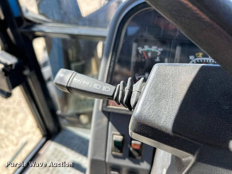 image for item EK2756 Ford 7740 Powerstar SLE MFWD tractor