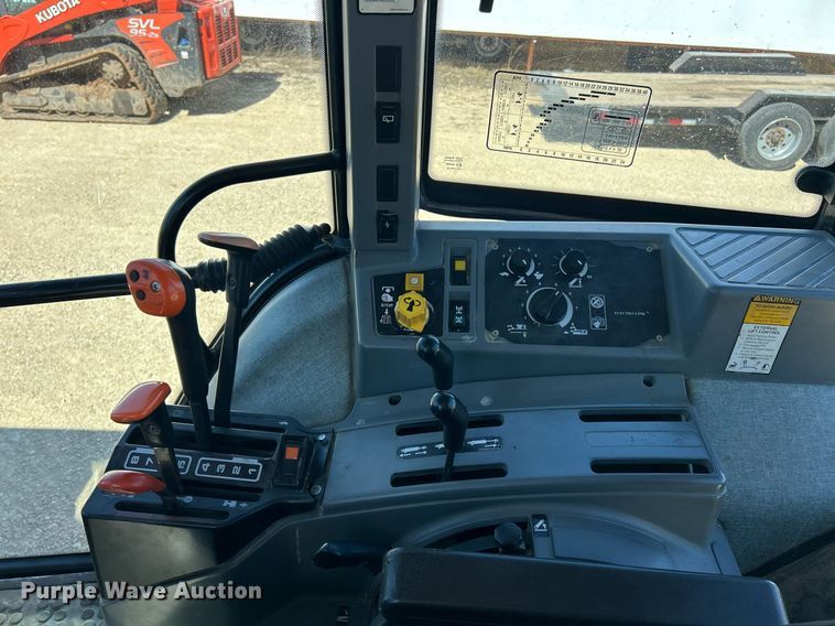 image for item EK2756 Ford 7740 Powerstar SLE MFWD tractor