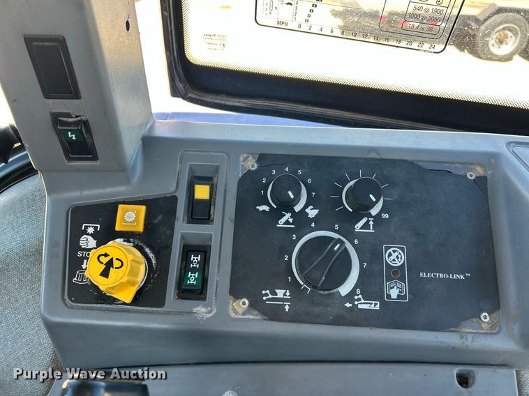 image for item EK2756 Ford 7740 Powerstar SLE MFWD tractor