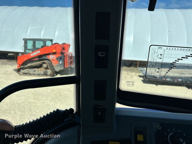 image for item EK2756 Ford 7740 Powerstar SLE MFWD tractor