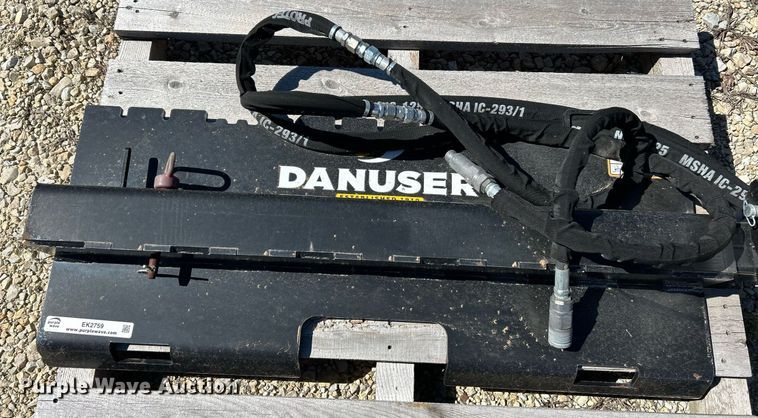image for item EK2759 Danuser T3 skid steer post driver