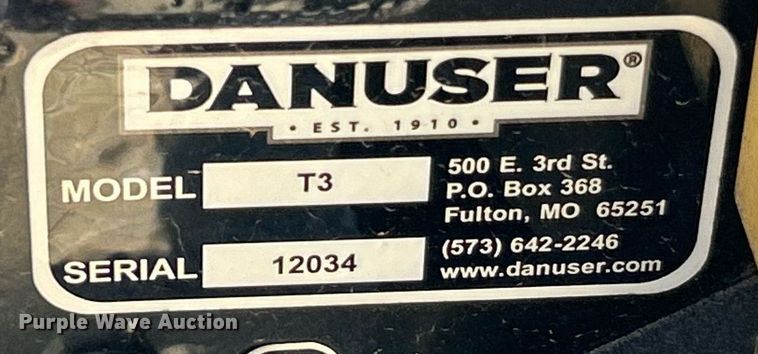 image for item EK2759 Danuser T3 skid steer post driver