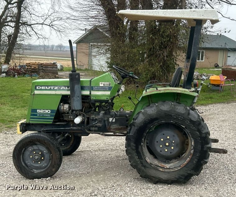 image for item EK2804 Deutz-Allis 5230  tractor