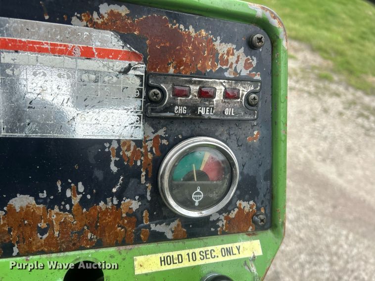 image for item EK2804 Deutz-Allis 5230  tractor