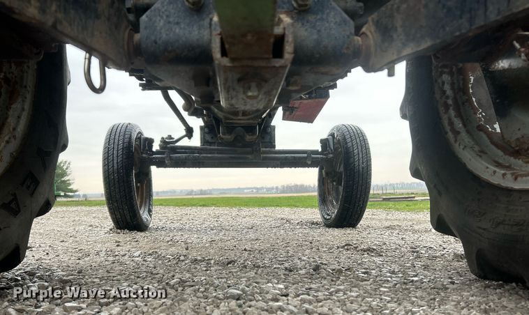 image for item EK2804 Deutz-Allis 5230  tractor