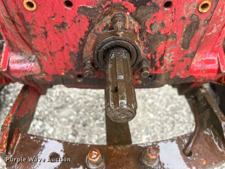 image for item EK2806 International 384 tractor