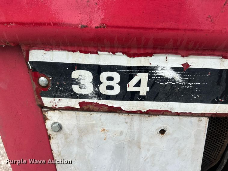 image for item EK2806 International 384 tractor