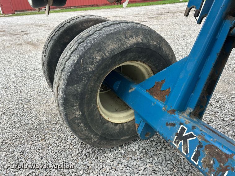 image for item EK2839 Kinze 3700 planter