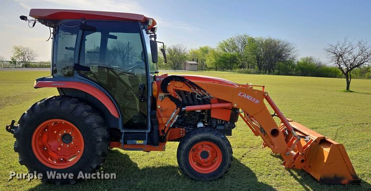 image for item EL1991 2013 Kubota L6060D MFWD tractor