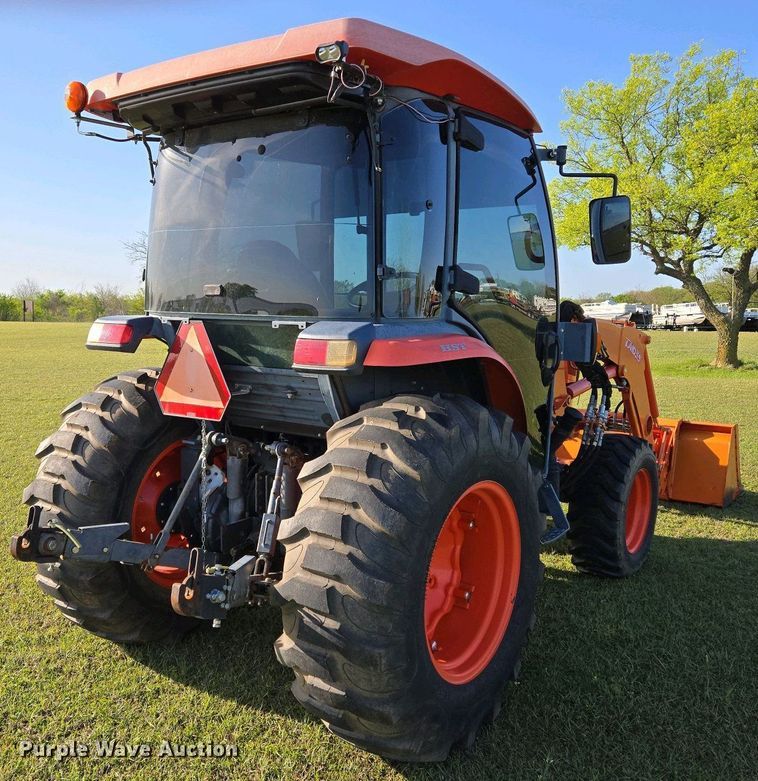 image for item EL1991 2013 Kubota L6060D MFWD tractor