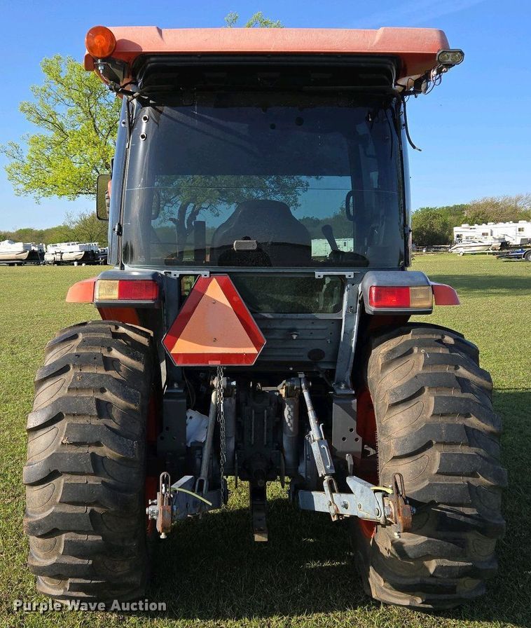 image for item EL1991 2013 Kubota L6060D MFWD tractor