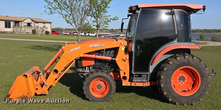 image for item EL1991 2013 Kubota L6060D MFWD tractor