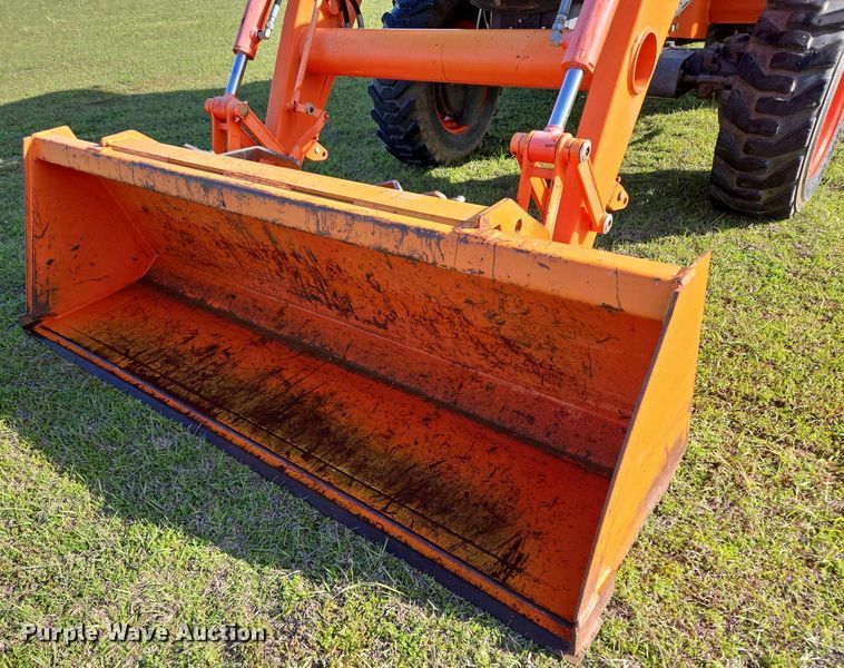 image for item EL1991 2013 Kubota L6060D MFWD tractor