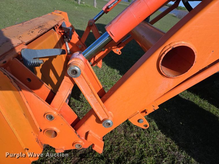 image for item EL1991 2013 Kubota L6060D MFWD tractor