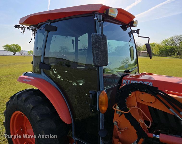 image for item EL1991 2013 Kubota L6060D MFWD tractor