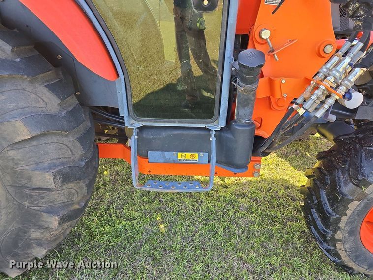 image for item EL1991 2013 Kubota L6060D MFWD tractor