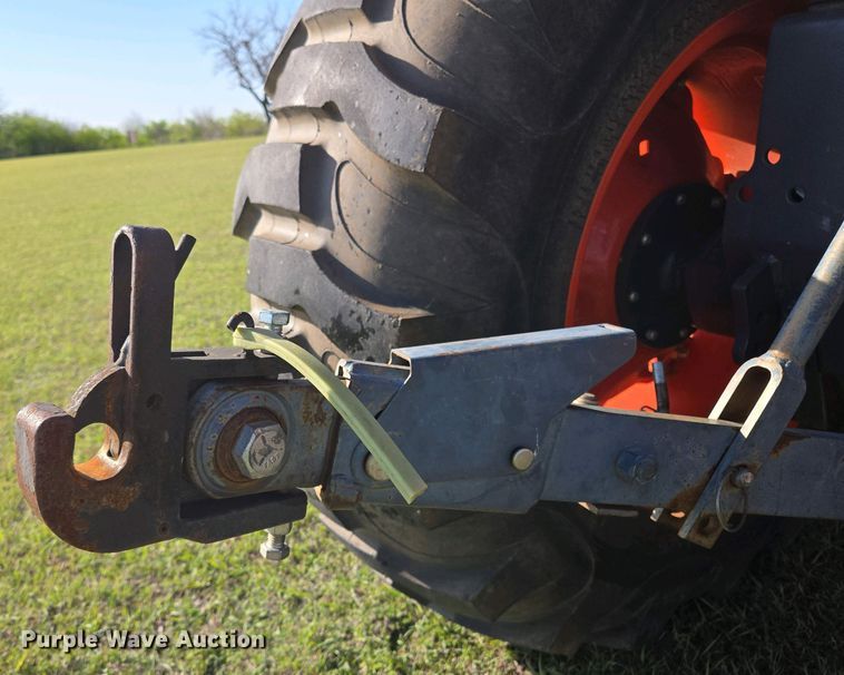 image for item EL1991 2013 Kubota L6060D MFWD tractor