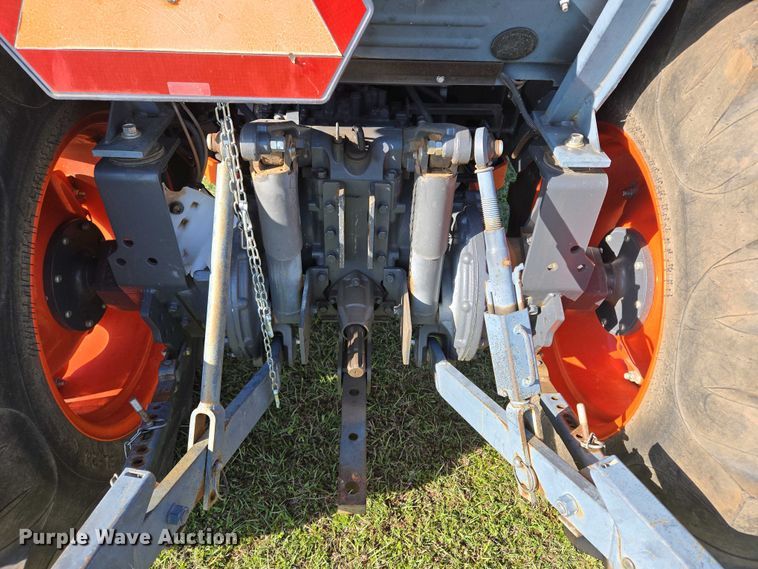 image for item EL1991 2013 Kubota L6060D MFWD tractor