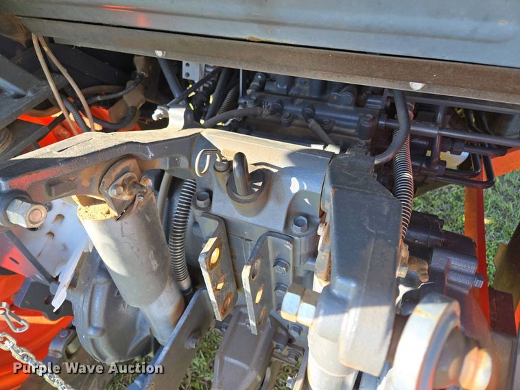 image for item EL1991 2013 Kubota L6060D MFWD tractor