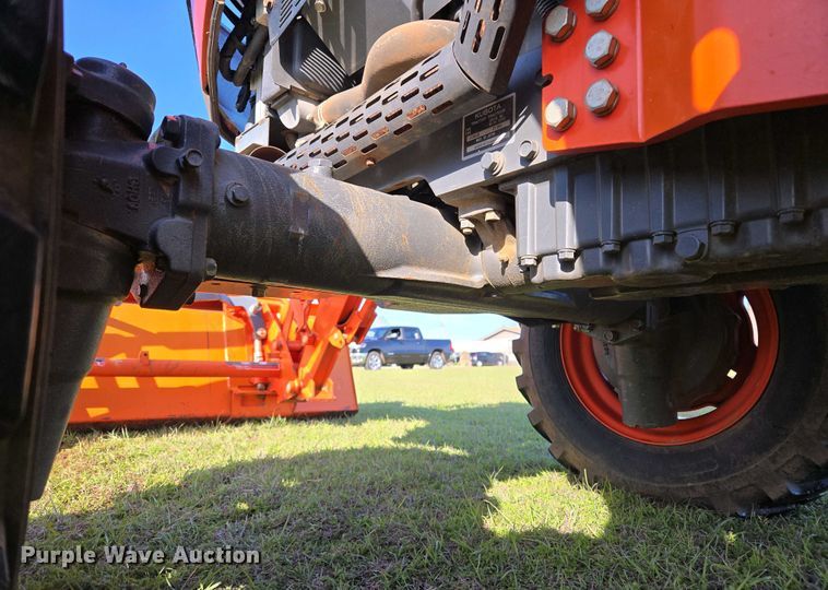 image for item EL1991 2013 Kubota L6060D MFWD tractor