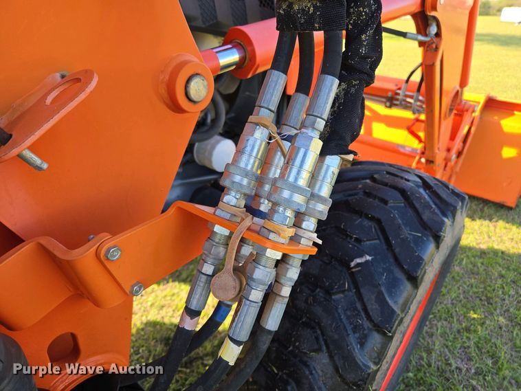 image for item EL1991 2013 Kubota L6060D MFWD tractor