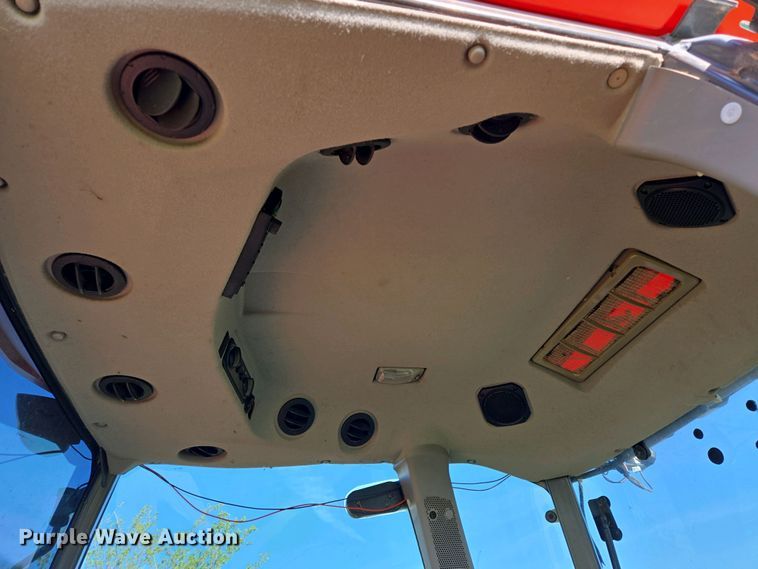 image for item EL1991 2013 Kubota L6060D MFWD tractor