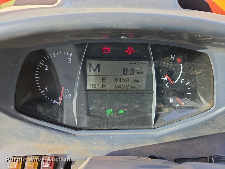 image for item EL1991 2013 Kubota L6060D MFWD tractor