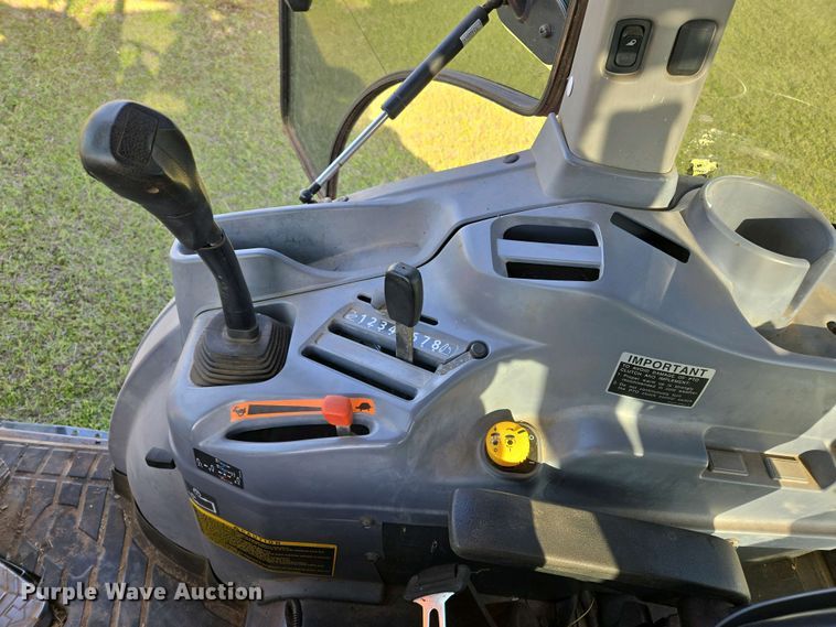 image for item EL1991 2013 Kubota L6060D MFWD tractor