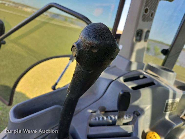 image for item EL1991 2013 Kubota L6060D MFWD tractor