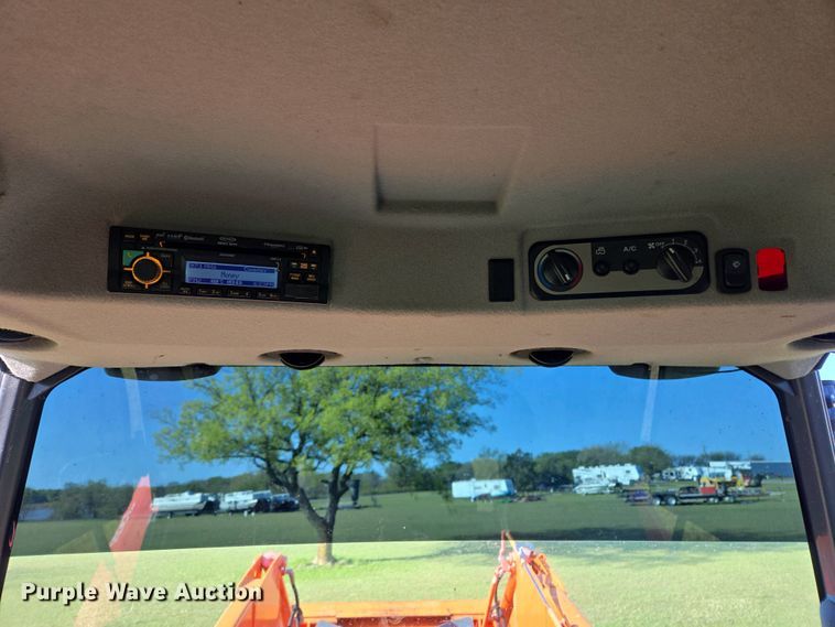 image for item EL1991 2013 Kubota L6060D MFWD tractor