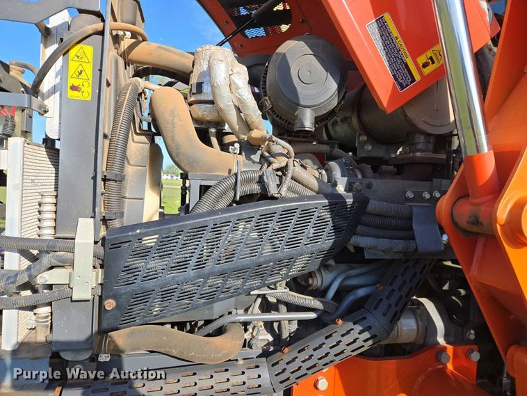 image for item EL1991 2013 Kubota L6060D MFWD tractor