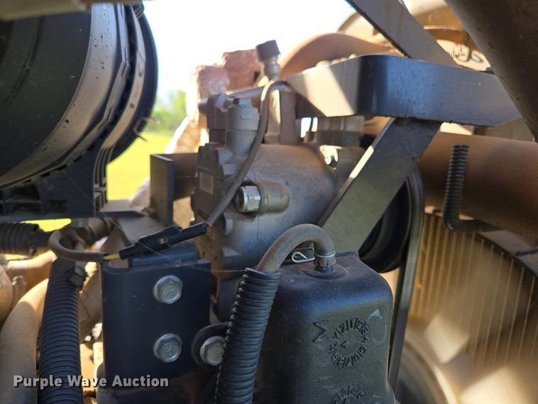 image for item EL1991 2013 Kubota L6060D MFWD tractor