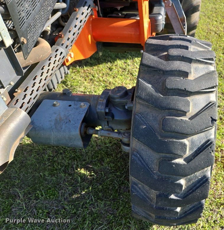 image for item EL1991 2013 Kubota L6060D MFWD tractor