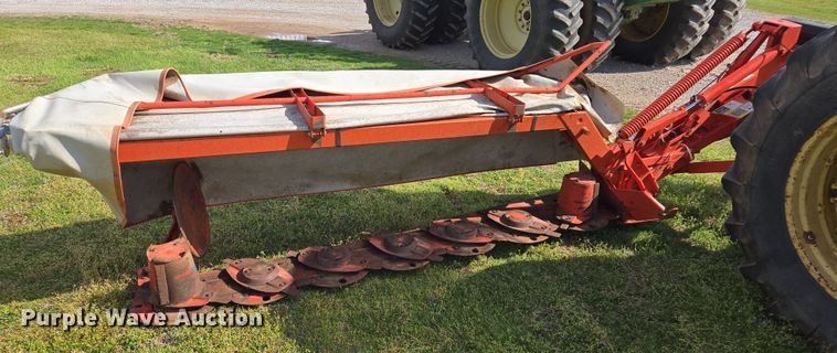 image for item EL5541 Kuhn GMD 700-GII HD disc mower