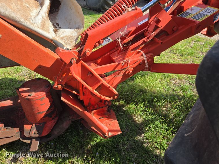 image for item EL5541 Kuhn GMD 700-GII HD disc mower