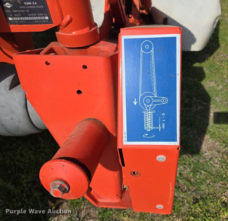 image for item EL5541 Kuhn GMD 700-GII HD disc mower