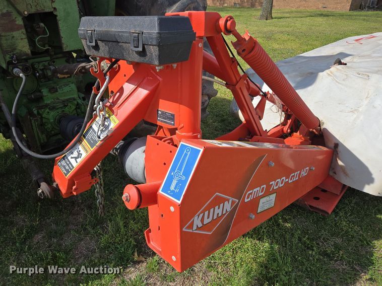 image for item EL5541 Kuhn GMD 700-GII HD disc mower