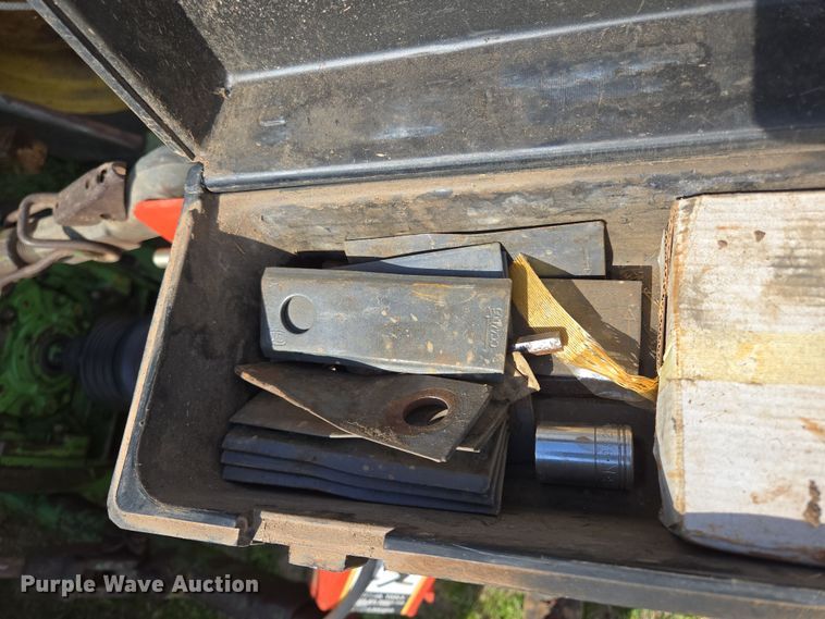 image for item EL5541 Kuhn GMD 700-GII HD disc mower