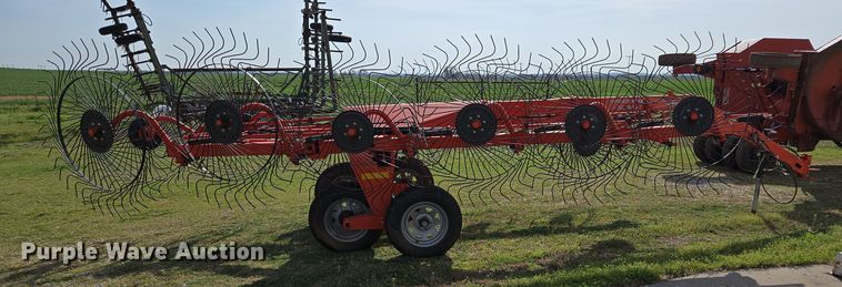 image for item EL5542 Kuhn SR300 hay rake