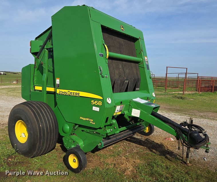 image for item EL5543 2012 John Deere 568-5X6 MegaWide Plus round baler